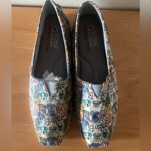 Skechers BOBS Women's Colorful Dog Print Flats Sz 10